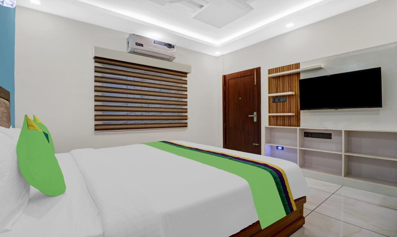 Treebo Pushpak Service Apartment Kochi Exterior photo